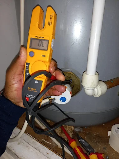 Checking voltage of water tank
